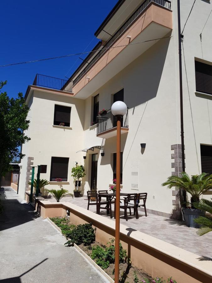 Casa Kati Bed and Breakfast Mercato San Severino Exteriör bild