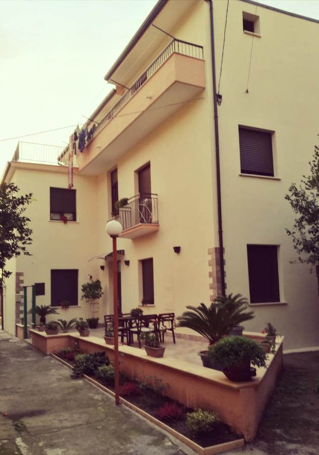 Casa Kati Bed and Breakfast Mercato San Severino Exteriör bild